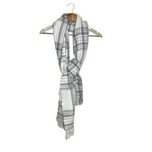 Bass Soft Oversized Plaid Scarf Gray Cream Pink Fringe Feminine